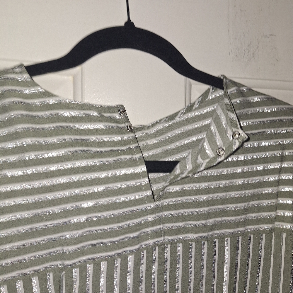 Express Blouse - Picture 6 of 11